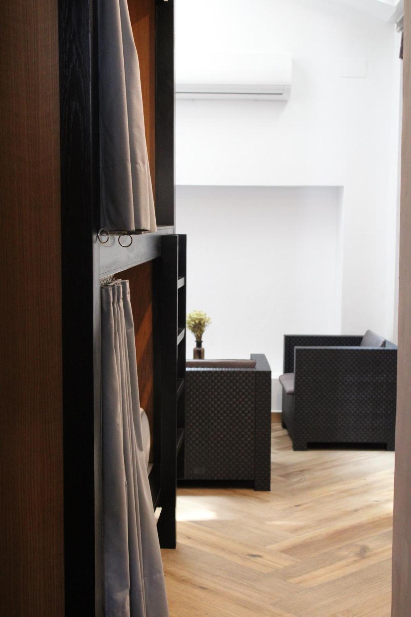 Bed in 4-Bed Female Superior Dormitory Room with private bathroom